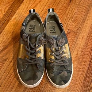 👟BILLABONG CAMO SNEAKERS👟